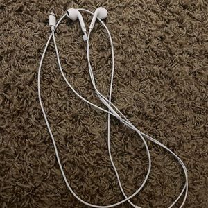 Apple Headphones
